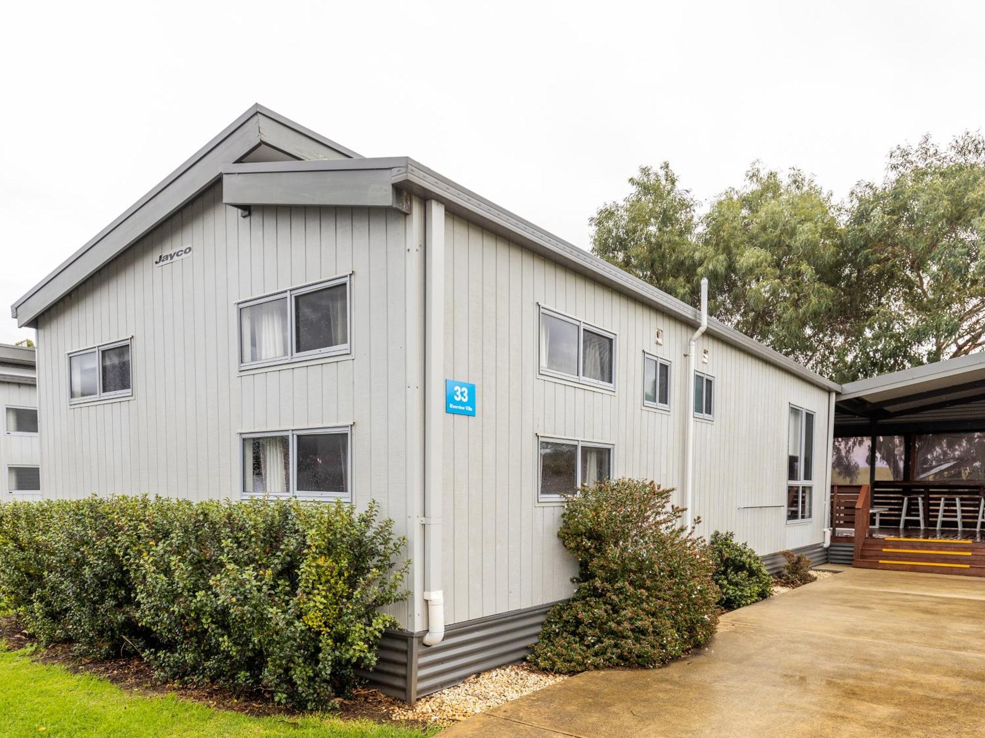 Nrma Warrnambool Riverside Holiday Park Zimmer foto