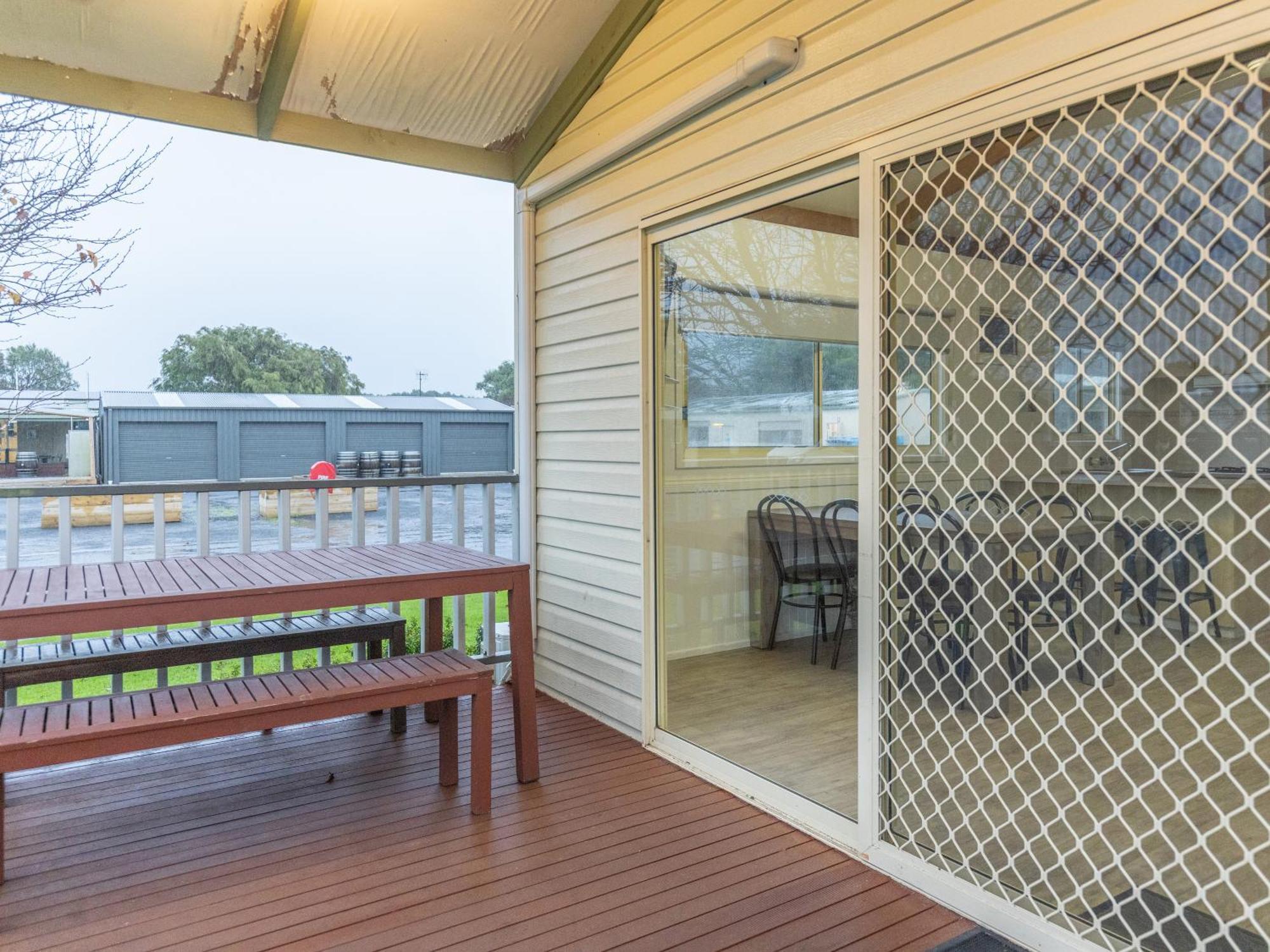 Nrma Warrnambool Riverside Holiday Park Zimmer foto